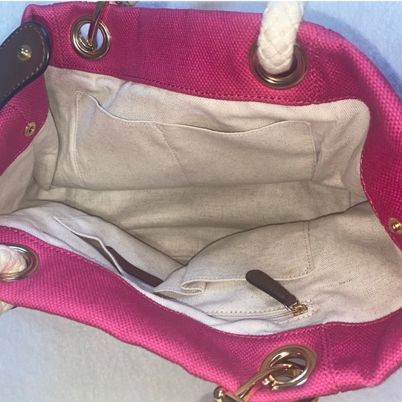 Michael Kors Pink purse - Picture 4 of 9